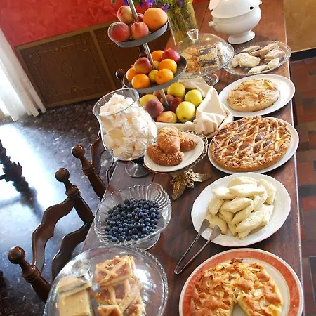 La Pineta إمبيريا